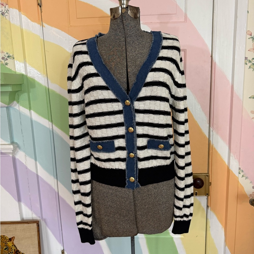 Laundry by Shelli Segal Striped Crop Cardigan Denim Trim Gold Crest Buttons~M ๐๐ - Picture 3 of 9